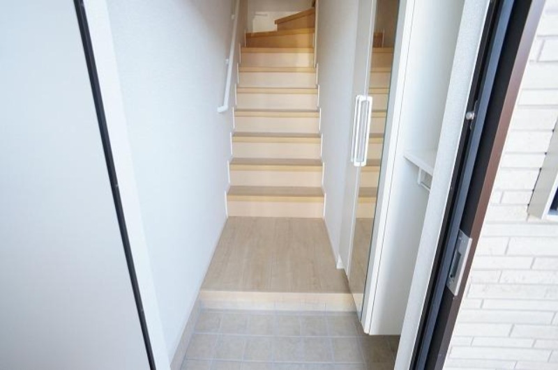 玄関　図面と現状に相違がある場合には現状を優先