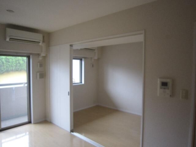 居室・リビング　※全て別号室のお写真。内装等参考にしてください。