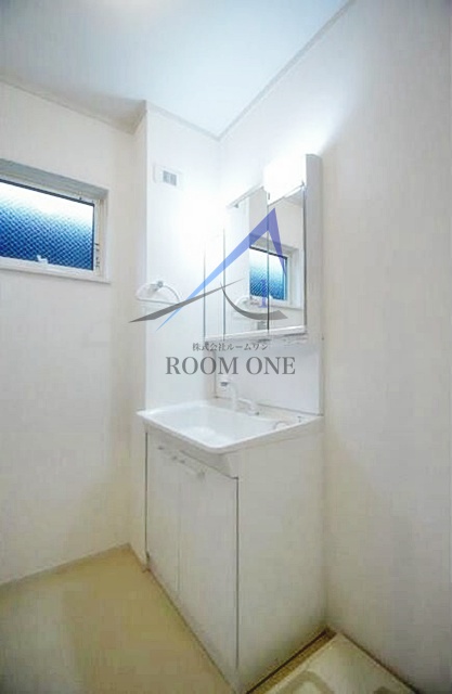 洗面設備　洗面台です。