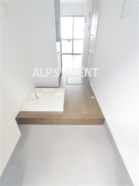 玄関　シューズボックス付きの玄関（同一仕様）