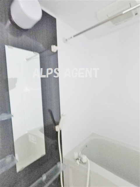 バス・シャワールーム　雨の日のお洗濯にも便利な浴室乾燥機能付（同一仕様）