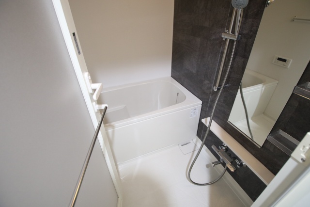 バス・シャワールーム　※別室の参考写真の為、現況優先です。