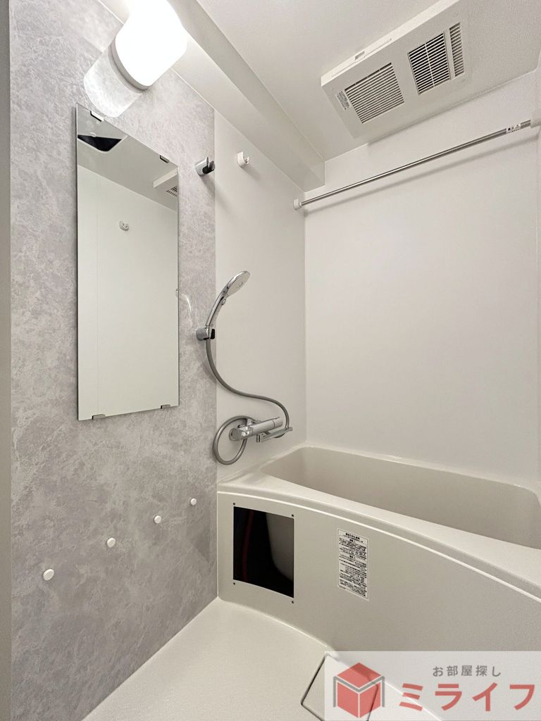 バス・シャワールーム　同施工会社・同仕様イメージ写真