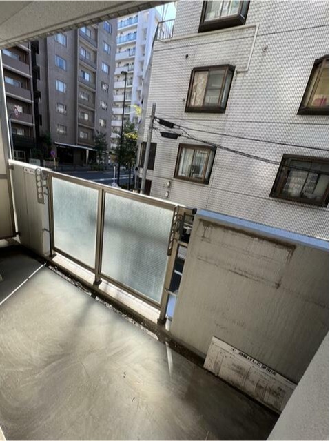 バルコニー　バルコニーあります