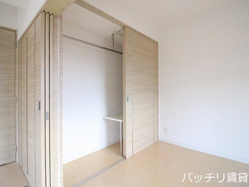 収納　別号室タイプの為、現状を優先致します。