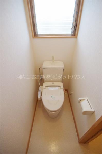 トイレ　温水洗浄便座