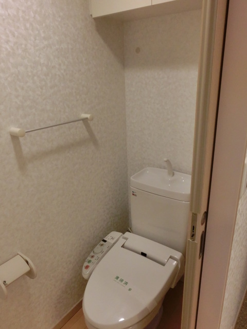 トイレ　※別号室の写真です。現況優先となります。