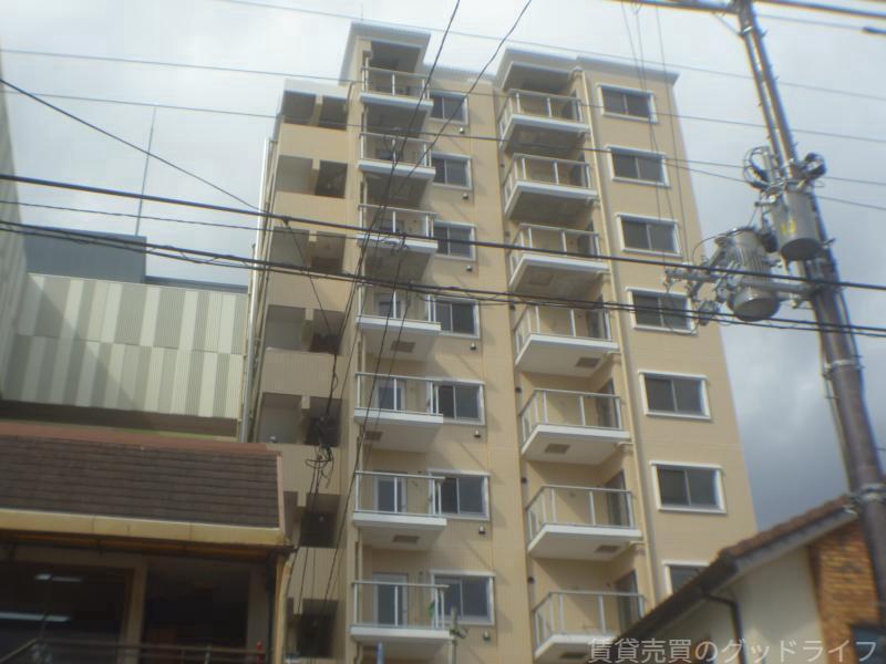 建物外観　１０階建て９階南向きのお部屋です。