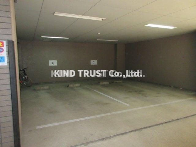 駐車場　駐車場完備です