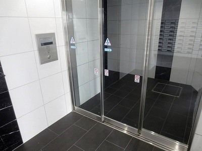 エントランス　★オートロック★