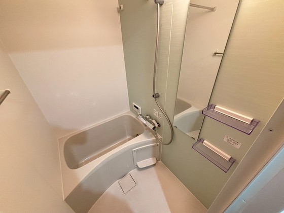 バス・シャワールーム　※別部屋の写真です