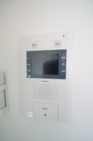 セキュリティ　来訪者が確認できる女性に安心の「TVモニターホン」