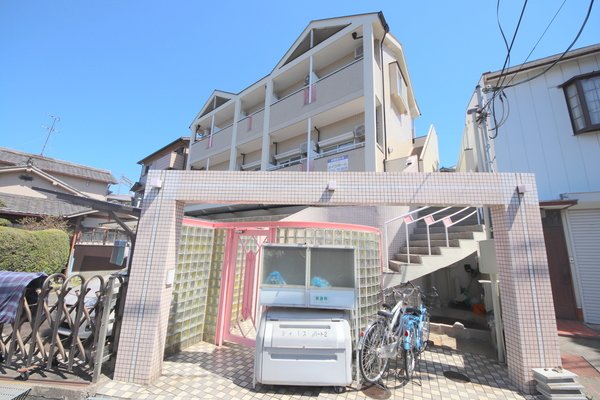 シティパレス生駒谷田町P-IIの外観写真