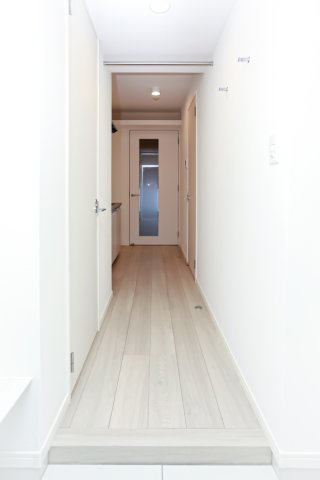 玄関　別号室のものです。現状優先になります。