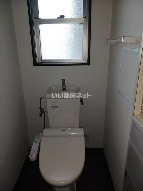 シャルマンIIIのトイレ写真
