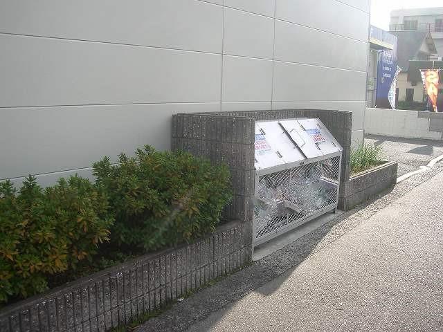 眺望　ゴミ置き場