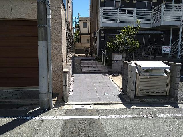 エントランス　?