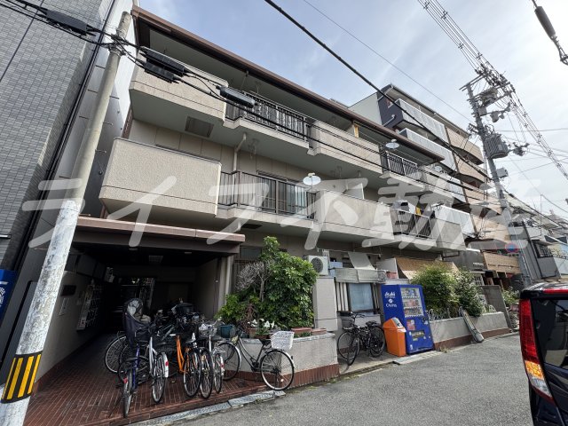 建物外観　外観は落ち着いています