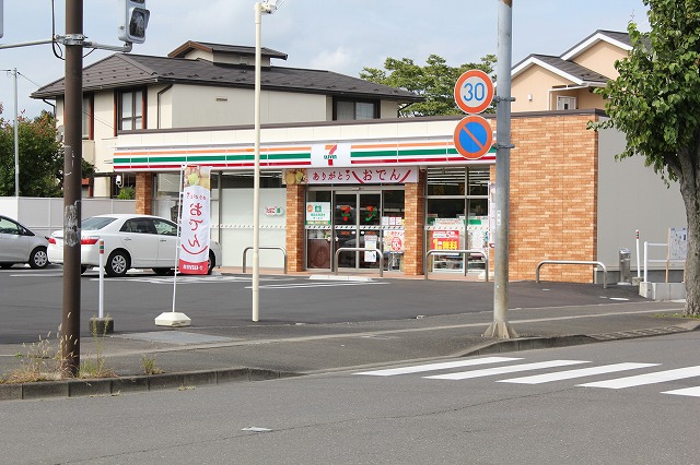 コンビニ　セブンイレブン 富沢２丁目店（コンビニ）まで240m