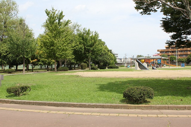 公園　富沢公園（公園）まで350m