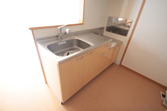 キッチン　※別部屋の写真です