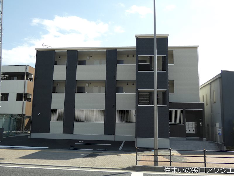 建物外観　バウハウスのご紹介は住まいの窓口アソシエにお任せください。