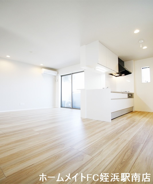 居室・リビング　★全戸角部屋タイプ♪★参考写真