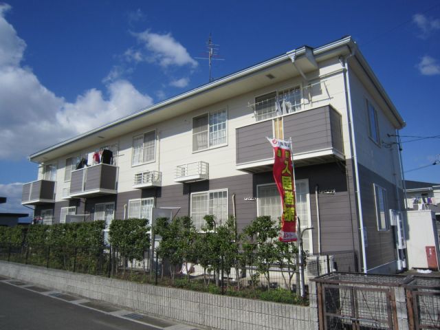 建物外観　南向きの日当たりの良い物件
