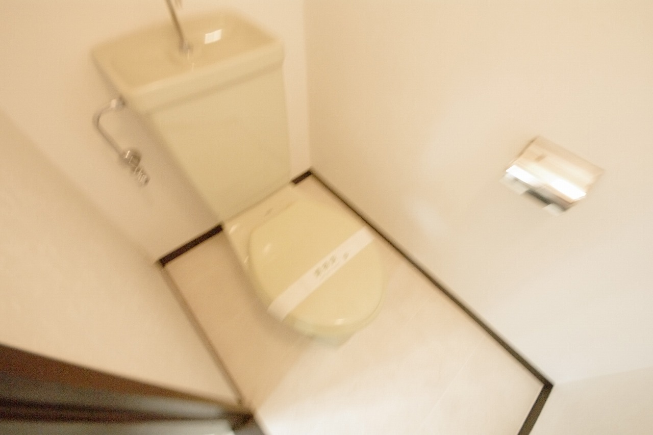 トイレ　シンプルで使いやすいトイレです♪