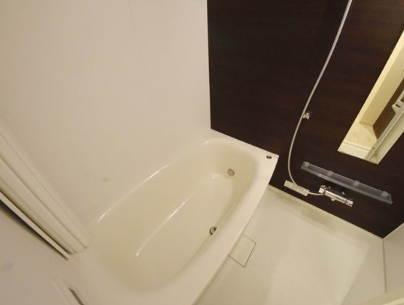 バス・シャワールーム　写真は同タイプ住居です。