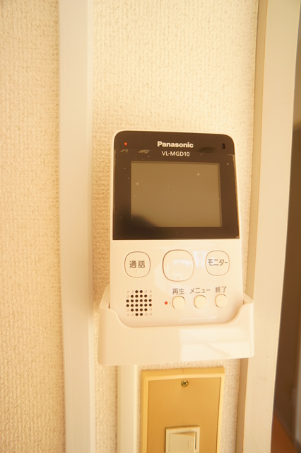 セキュリティ　ＴＶモニタ付インターホン完備で突然の来訪者が来ても安心！