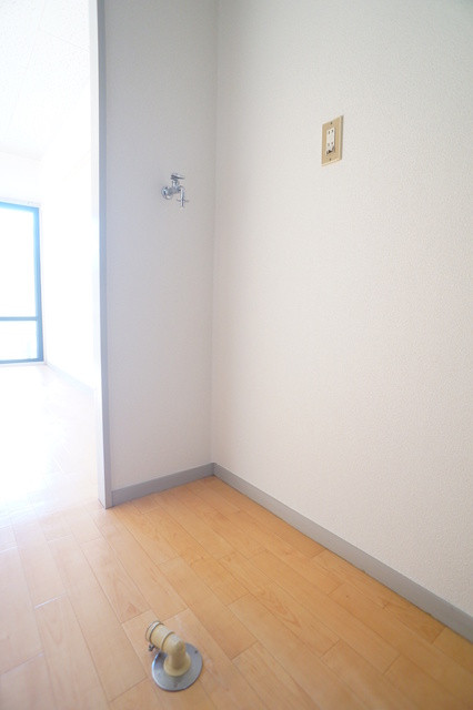 その他　洗濯機置き場が室内にあるので、お洗濯ラクラクですね♪
