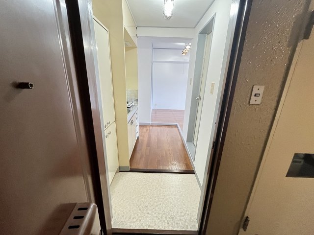 玄関　明るい玄関です