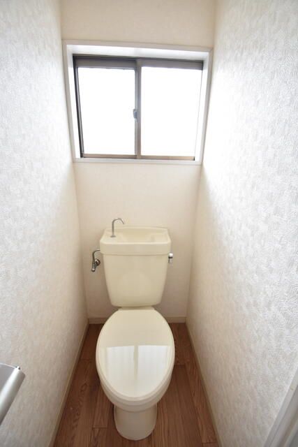 トイレ　別号室参考写真