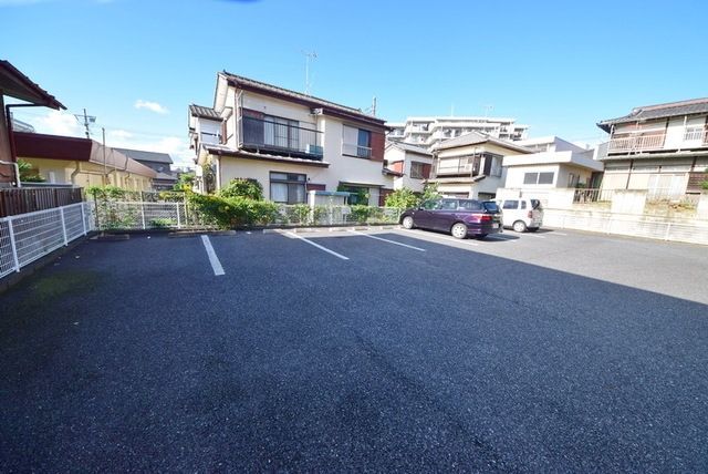駐車場　敷地内駐車場