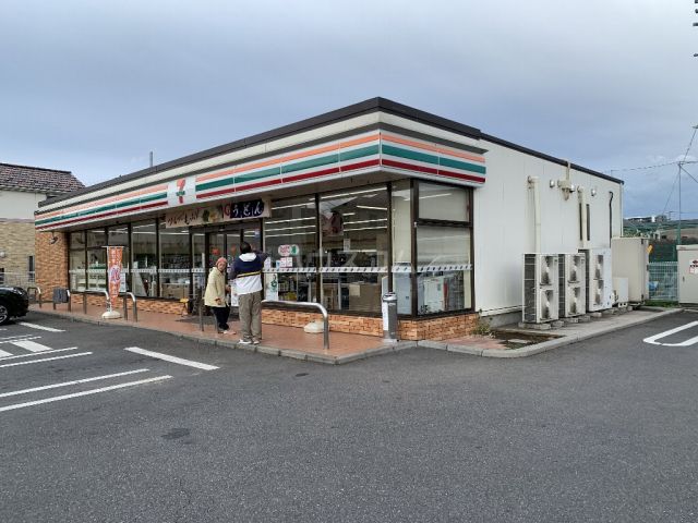 コンビニ　セブンイレブン 流山おおたかの森西店（コンビニ）まで593m