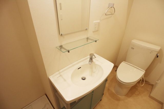 洗面設備　別部屋参考写真