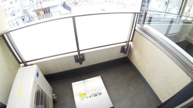 バルコニー　別タイプ部屋　参考写真です