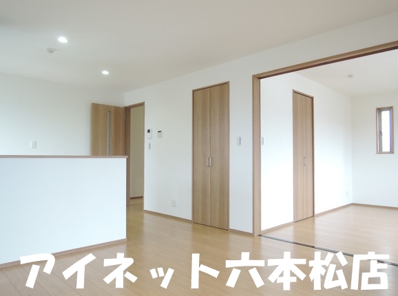 居室・リビング　広々としたリビングです。