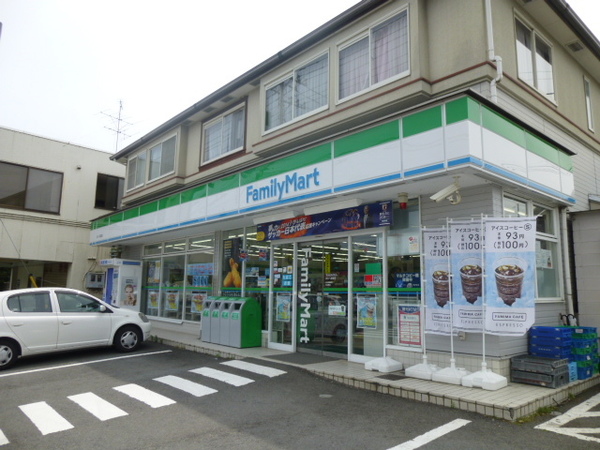 コンビニ　ファミリーマートおかべ荻窪店（コンビニ）まで371m