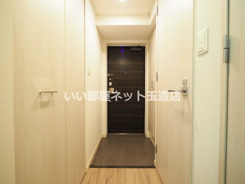 プレサンス立売堀パークシティの玄関写真