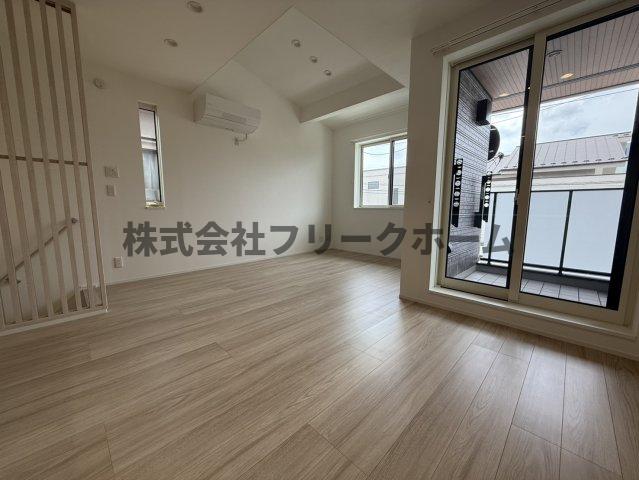 ＪＲ中央線 武蔵小金井駅 徒歩10分 2階建 築1年の居間写真