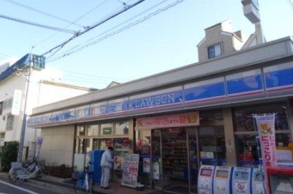 コンビニ　ローソン西品川三ツ木通店（コンビニ）まで182m