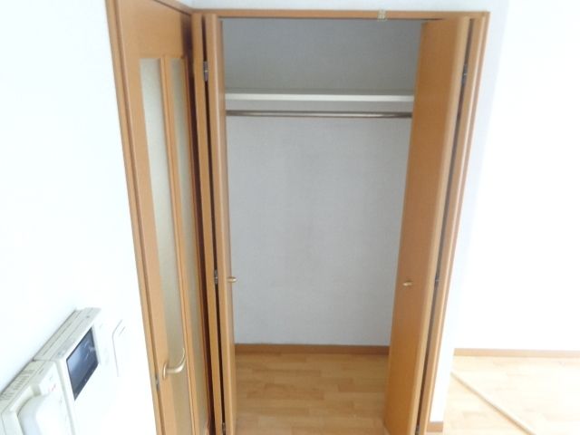 収納　クローゼット