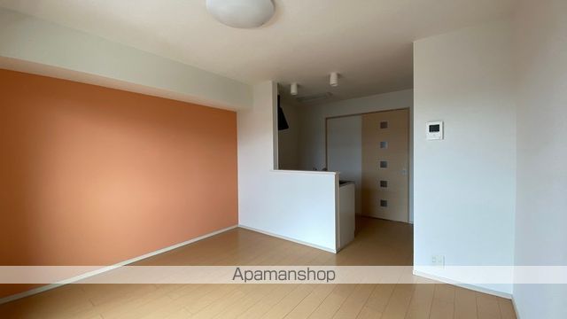 アルカンシエルSaiの居間写真