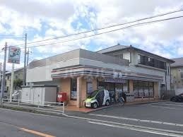コンビニ　セブンイレブン柏青葉台1丁目店（コンビニ）まで390m