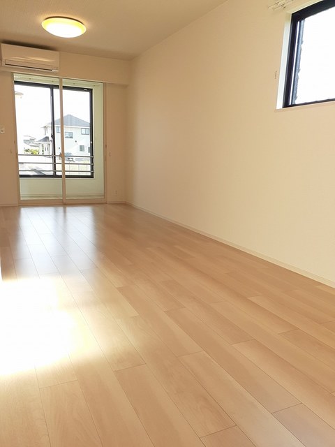 ラフォレスタ マレの居間写真