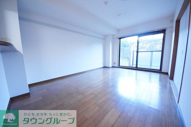 ヒロ末広の居間写真