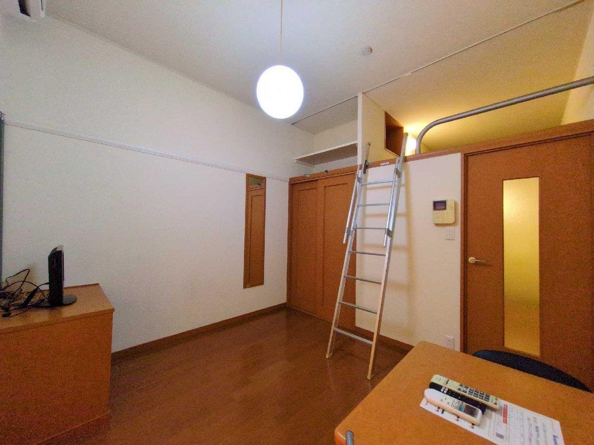 ＪＲ山陽本線 網干駅 徒歩25分 2階建 築20年の居間写真