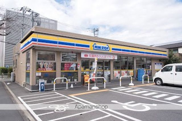 コンビニ　ミニストップ板橋日大病院前（コンビニ）まで211m